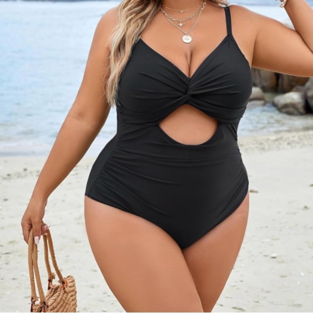 BLOOMING JELLY Black One-Piece Tummy Control Swimsuit Women’s Size 4XL NWT